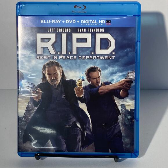 *Pre-Owned* R.I.P.D. Rest in Peace Department Blu-Ray - Picture 1 of 3